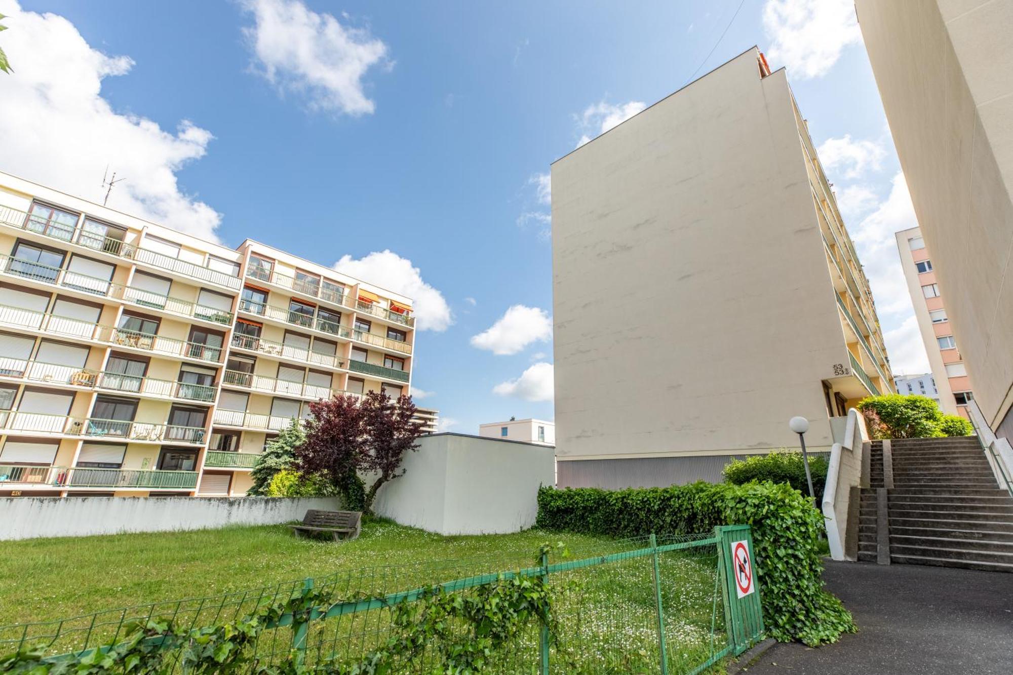 *Cocoon Area* Confort & Parking Клермон-Феран Екстериор снимка