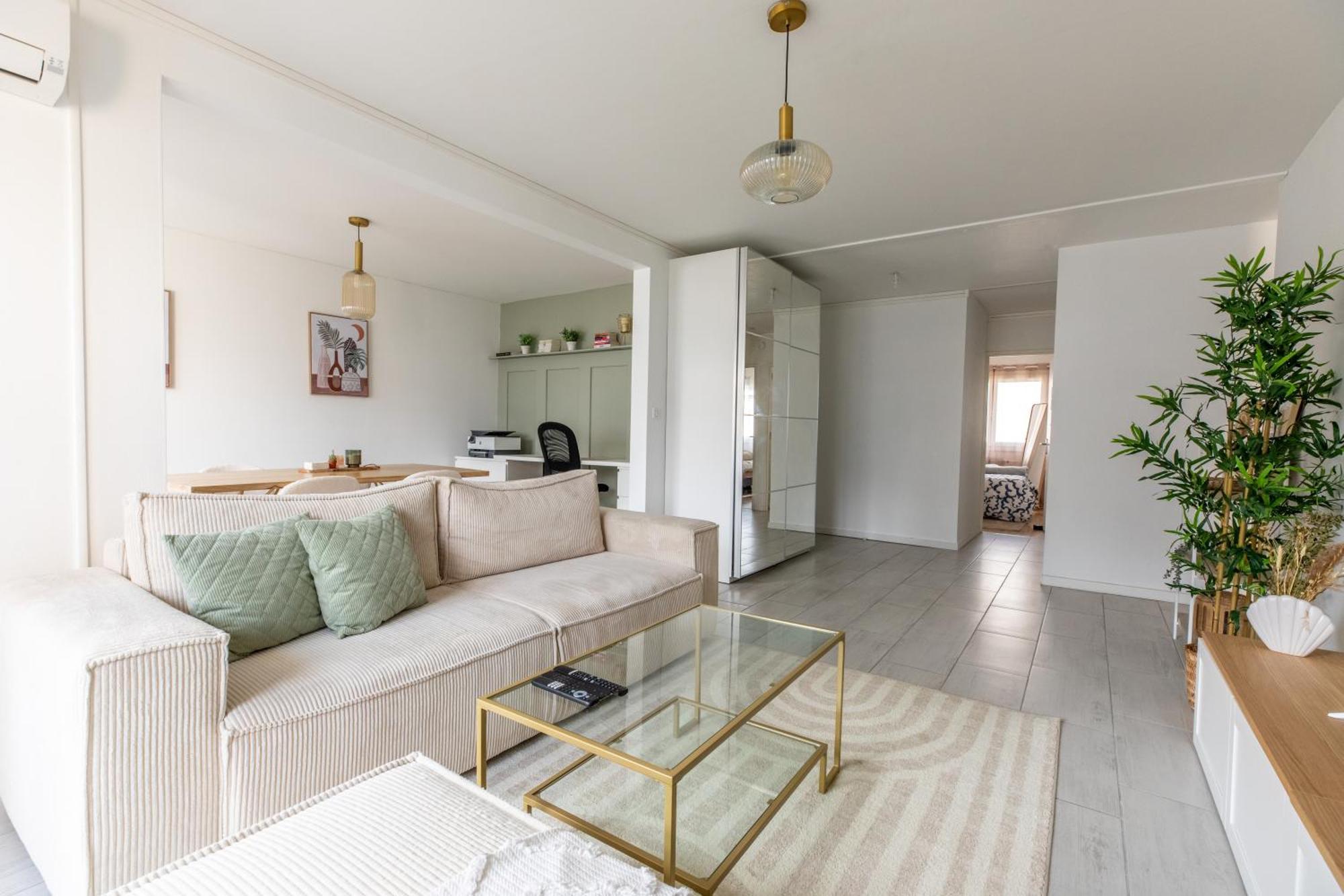 *Cocoon Area* Confort & Parking Клермон-Феран Екстериор снимка
